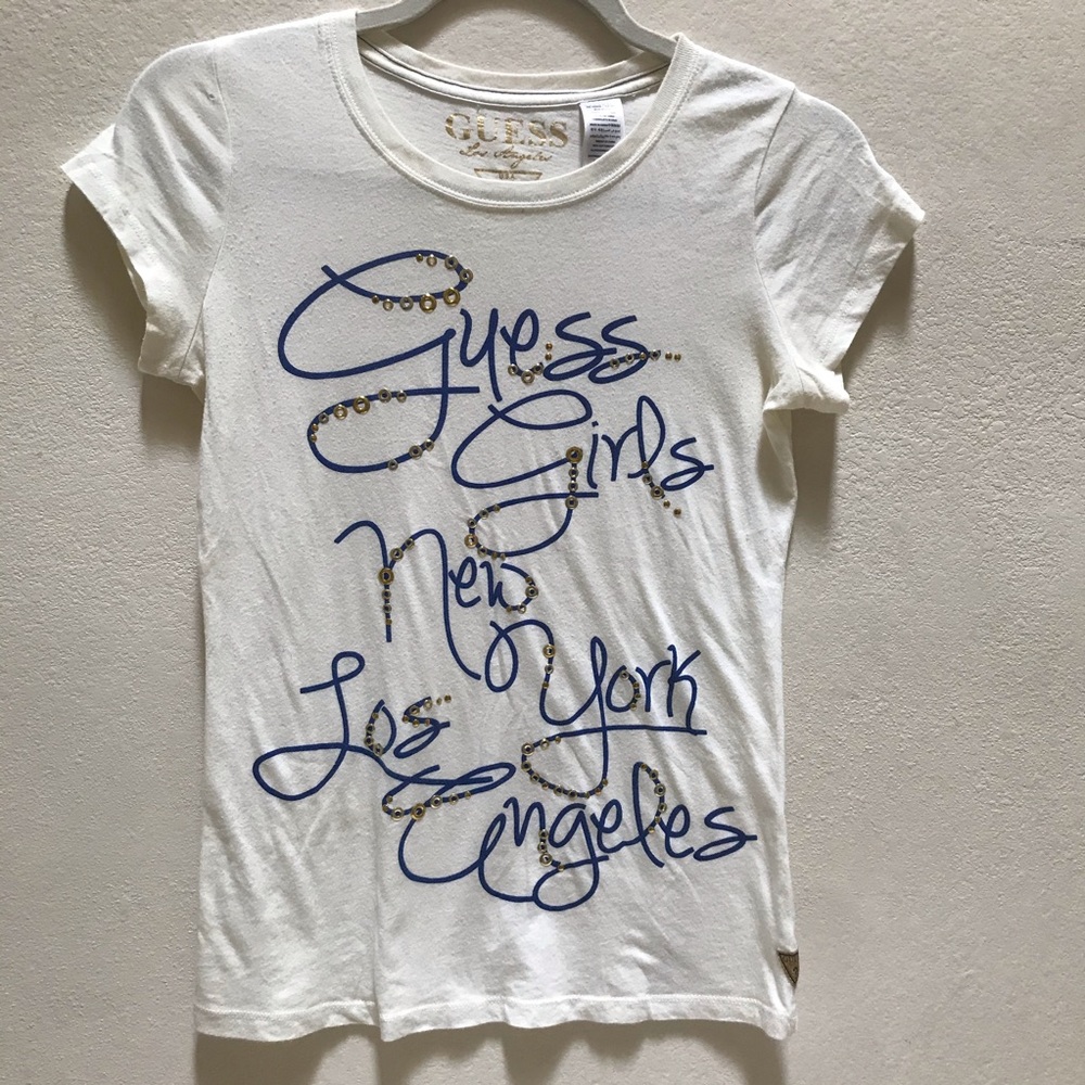 GUESS Graphic Tee White Logo Script Y2K Fitted Streetwear Casual